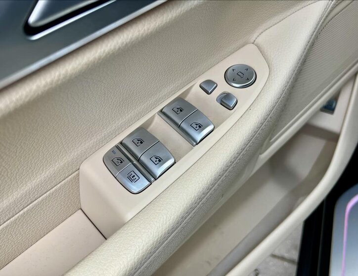 BMW Řada 7 Ostatní 3,0 l 210 kw