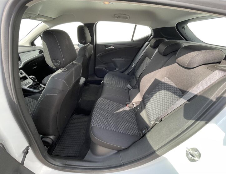 Opel Astra Hatchback 1,2 l 81 kw