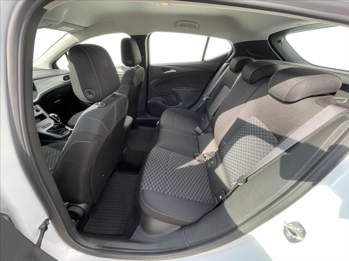 Opel Astra Hatchback 1,2 l 81 kw