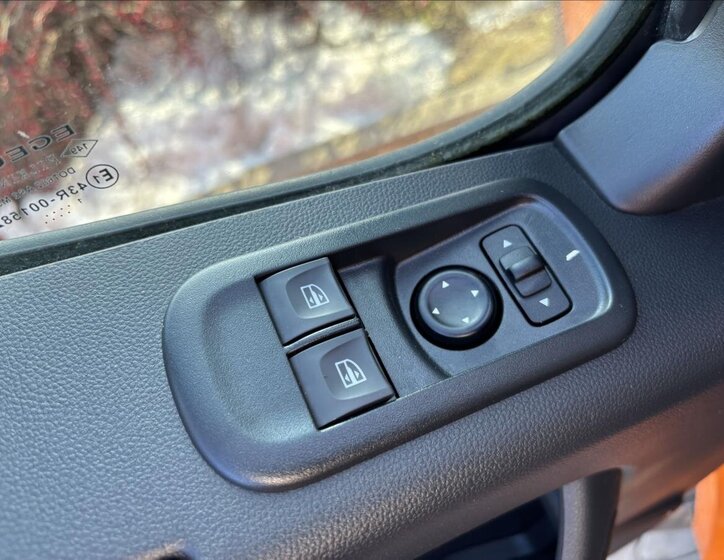 Opel Movano Valník 2,3 l 110 kw