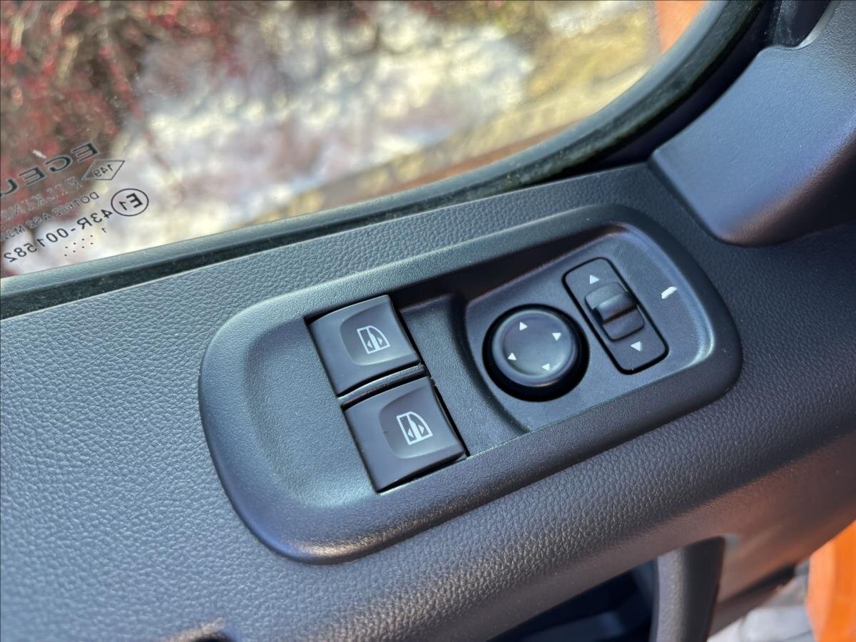 Opel Movano Valník 2,3 l 110 kw