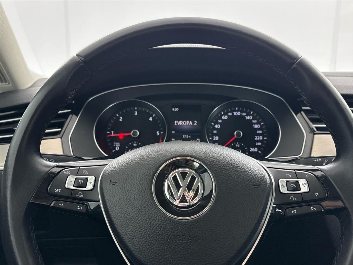 Volkswagen Passat Kombi 2,0 l 110 kw