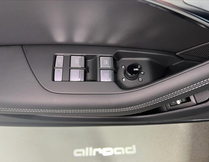 Audi A6 Allroad Kombi 3,0 l 210 kw