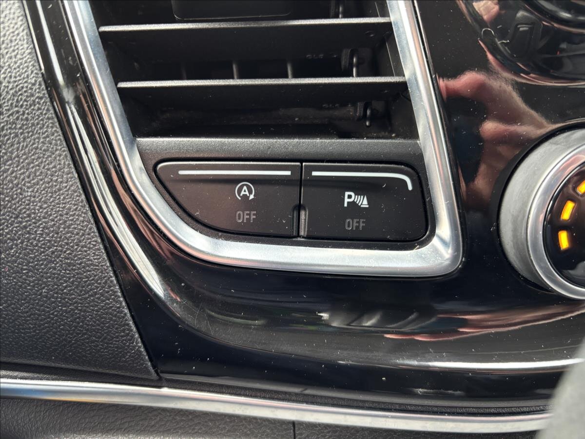 Ford Tourneo Custom Kombi 2,0 l 125 kw