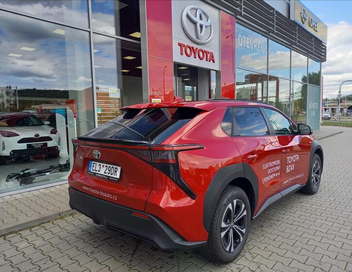 Toyota bZ4X 4