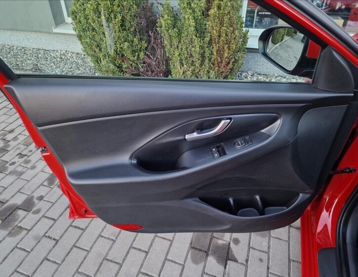 Hyundai i30 Kombi 998,0 88 kw