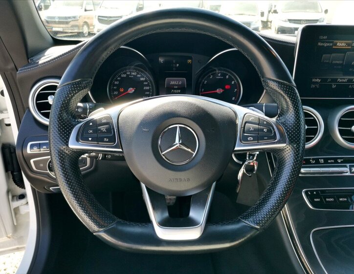 Mercedes-Benz Třídy C Kabriolet 2,0 l 180 kw