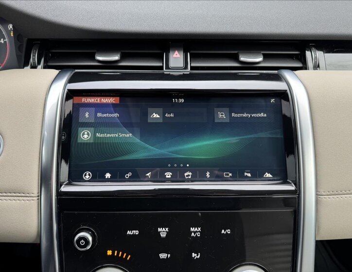 Land Rover Discovery Sport SUV 2,0 l 110 kw