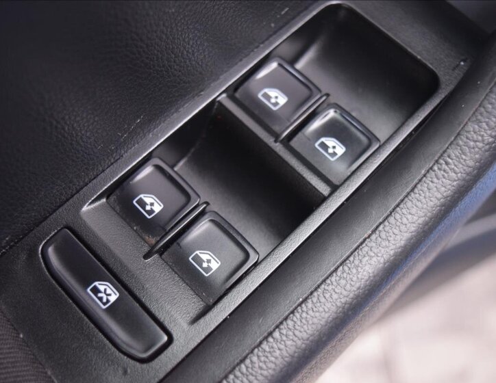 Škoda Fabia Hatchback 999,0 55 kw