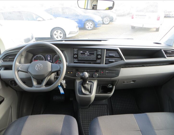 Volkswagen Transporter 18