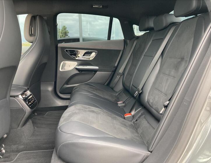 Mercedes-Benz EQE 11