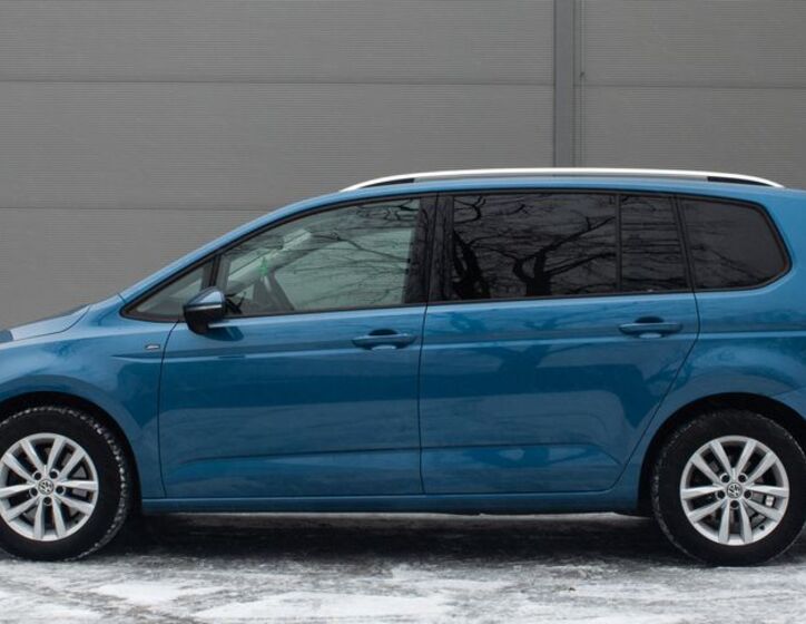 Volkswagen Touran 7