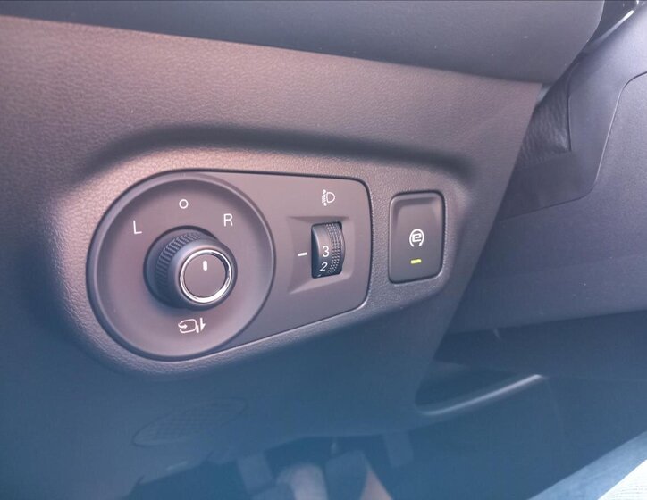 MG ZS SUV / Terénní 1,5 l 85 kw