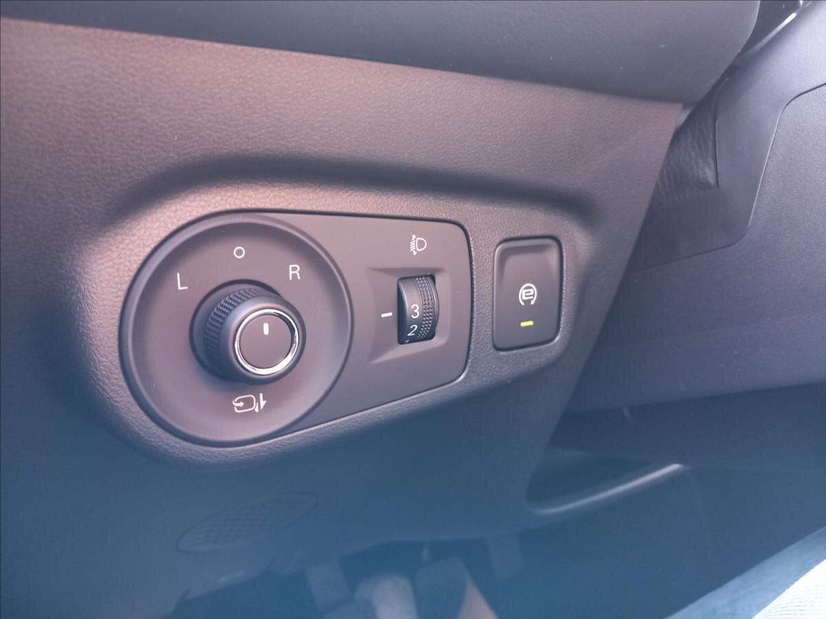 MG ZS SUV / Terénní 1,5 l 85 kw