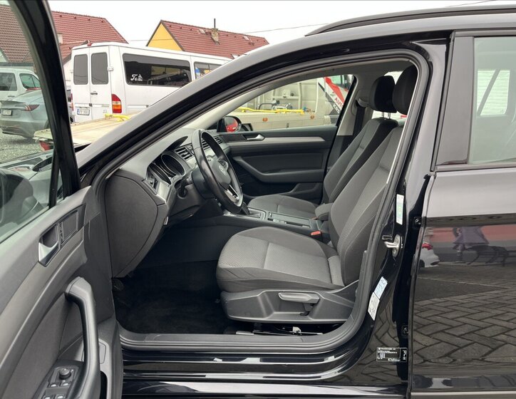 Volkswagen Passat 16