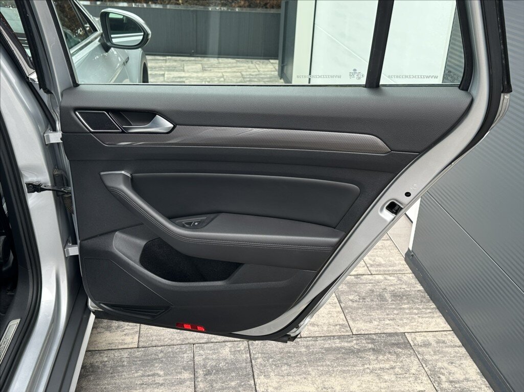 Volkswagen Passat Kombi 2,0 l 140 kw