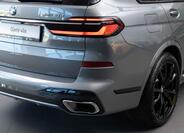 BMW X7 9