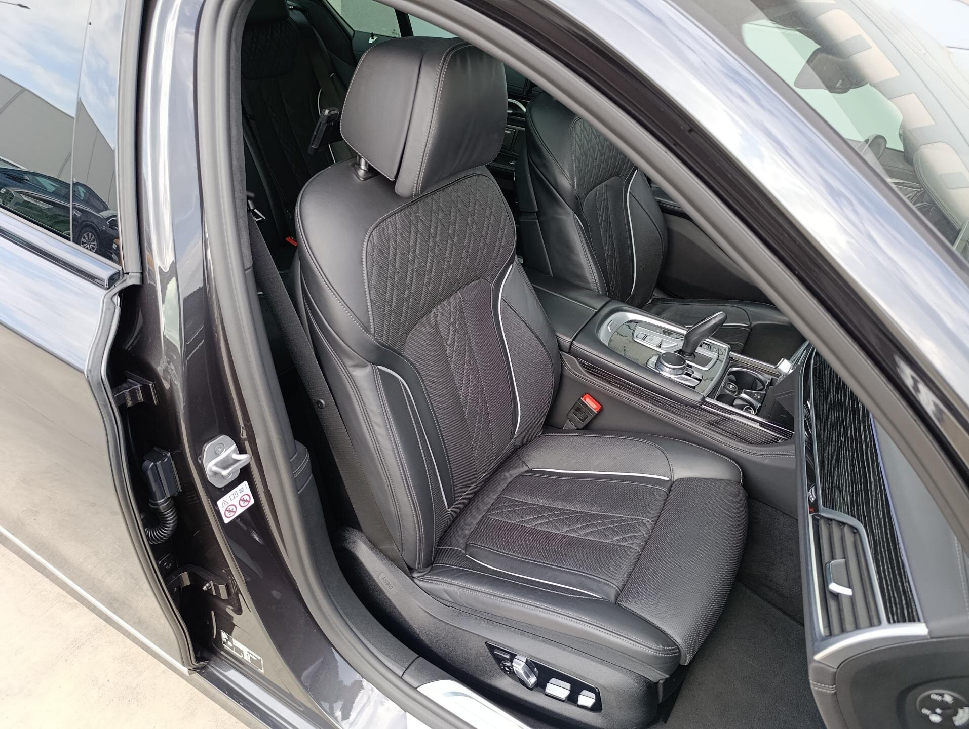 BMW Řada 7 Ostatní 3,0 l 250 kw