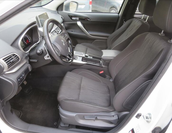 Mitsubishi Eclipse Cross SUV / Terénní 2,3 l 109 kw