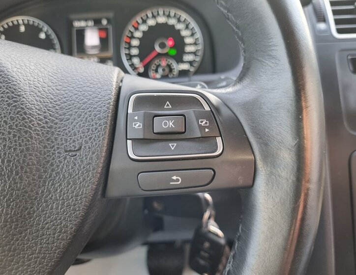 Volkswagen Touran 16