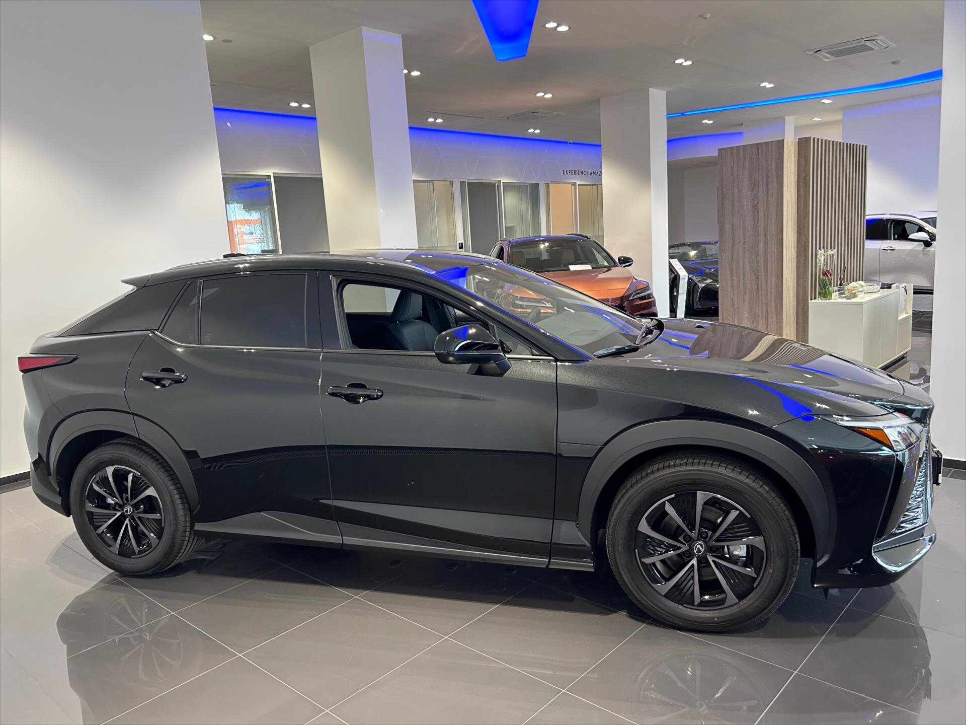 Lexus Ostatní SUV / Terénní 0,0 280 kw