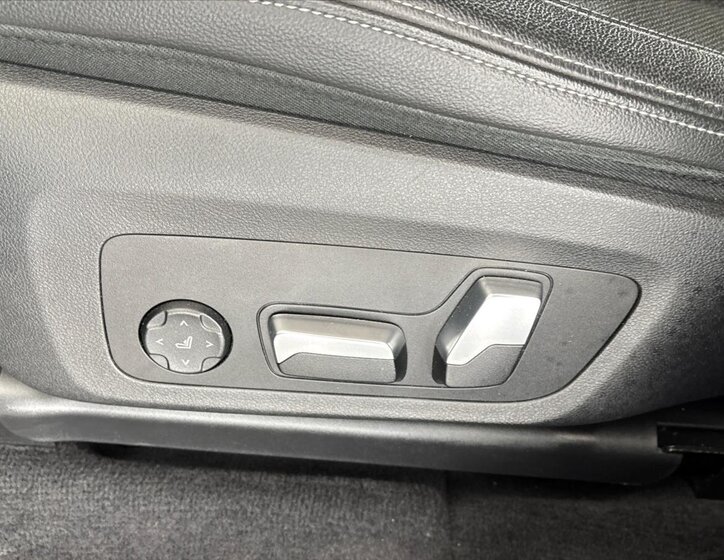 BMW X3 SUV / Terénní 2,0 l 140 kw