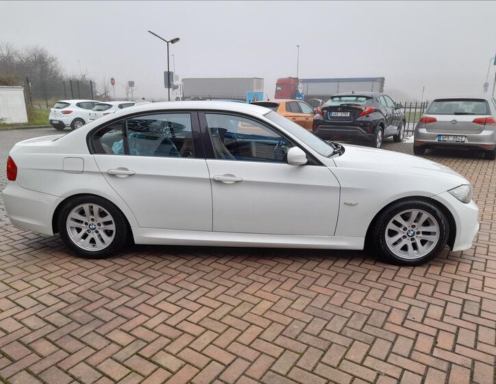 BMW Řada 3 Sedan 2,0 l 135 kw