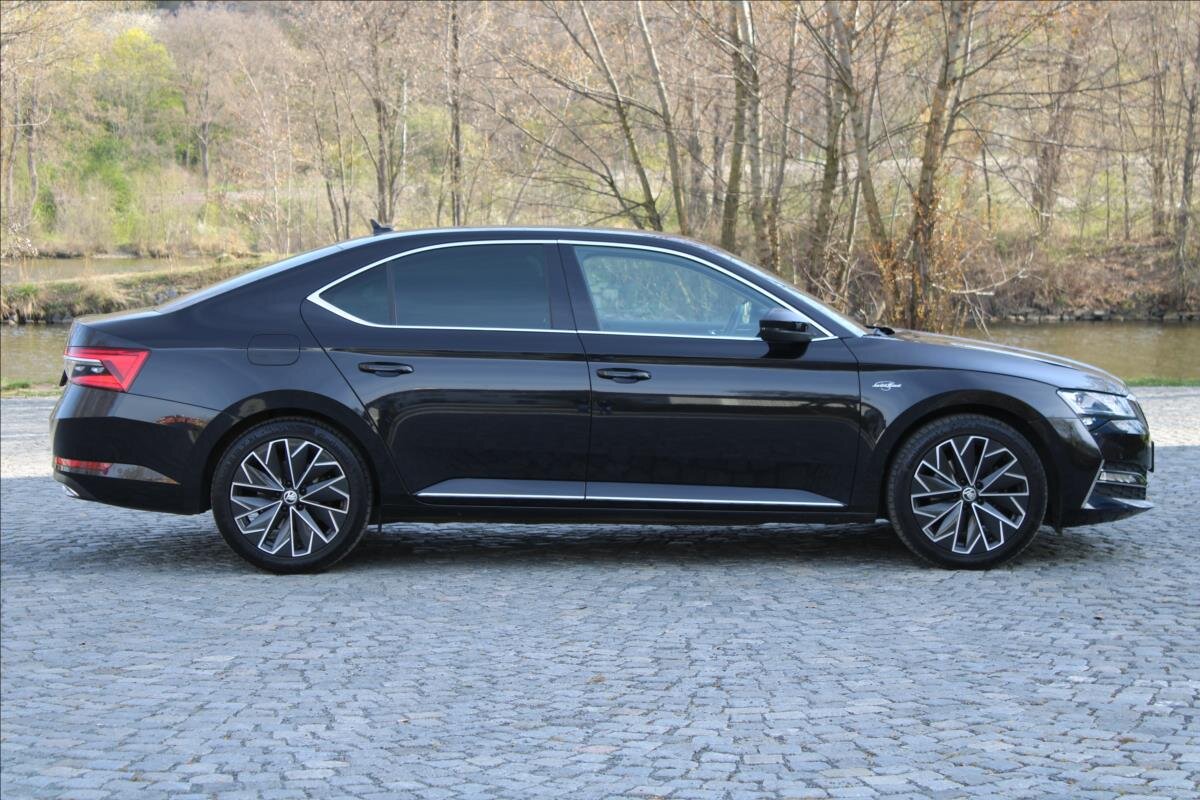 Škoda Superb Sedan / Limuzína 2,0 l 147 kw