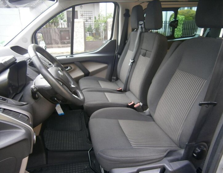 Ford Tourneo Custom Kombi 2,2 l 114 kw
