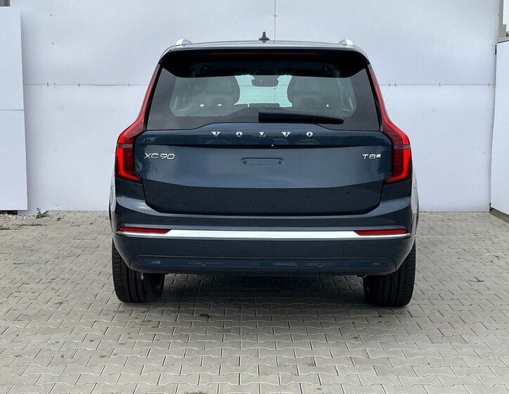 Volvo XC90 SUV 2,0 l 335 kw