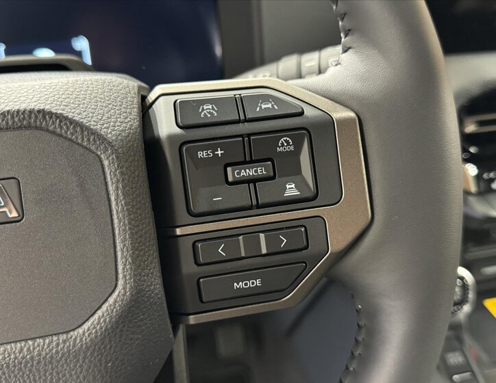 Toyota Land Cruiser SUV 2,8 l 151 kw