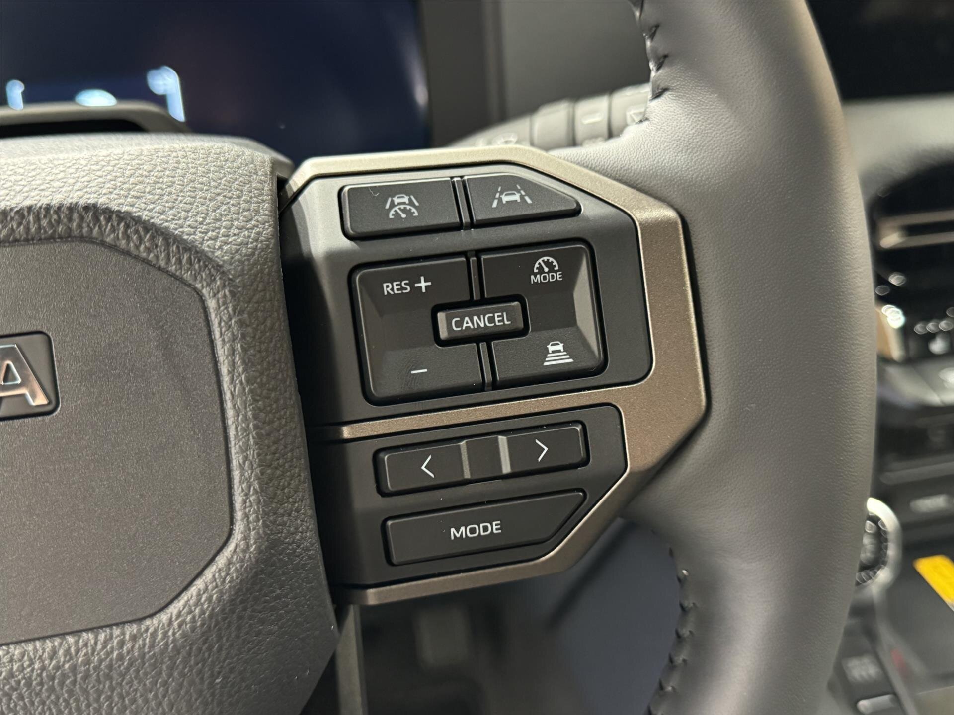 Toyota Land Cruiser SUV 2,8 l 151 kw