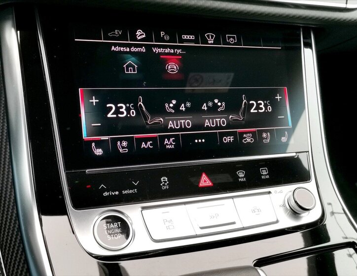 Audi Q8 SUV / Terénní 3,0 l 250 kw