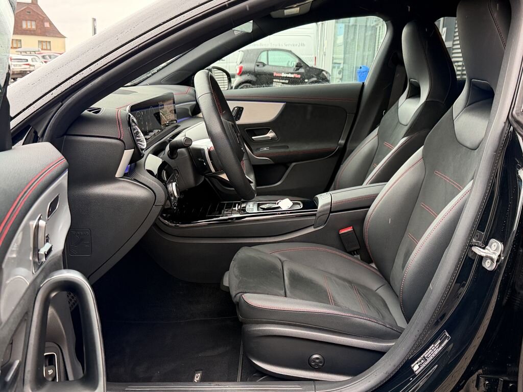 Mercedes-Benz CLA Sedan / Limuzína 2,0 l 110 kw