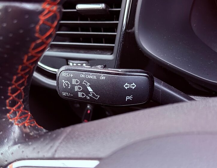 Seat Leon Hatchback 1,4 l 92 kw