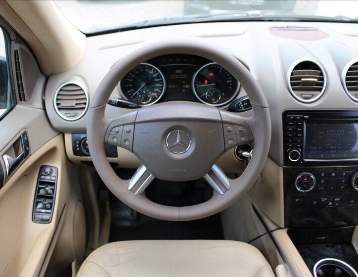 Mercedes-Benz Třídy M SUV / Terénní 3,0 l 165 kw