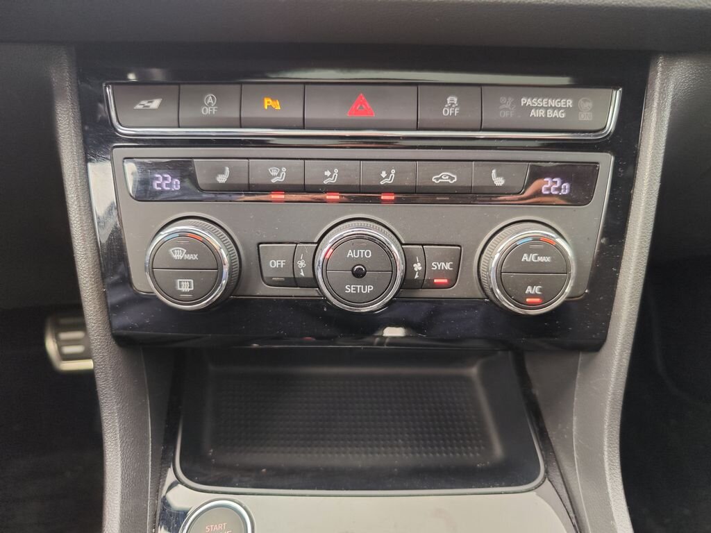Seat Leon Hatchback 2,0 l 221 kw