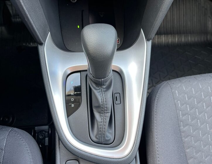 Toyota Yaris Cross SUV 1,5 l 68 kw