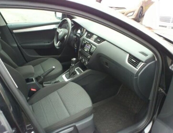 Škoda Octavia 16