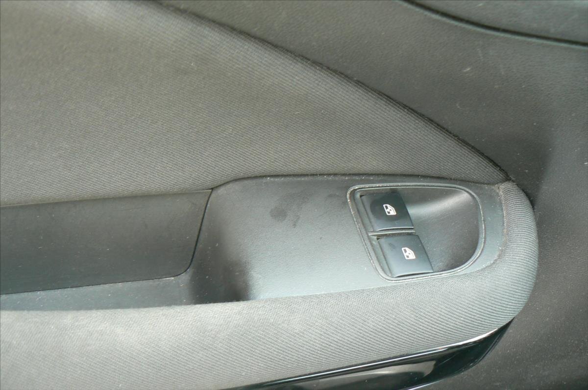 Opel Adam Hatchback 1,2 l 51 kw