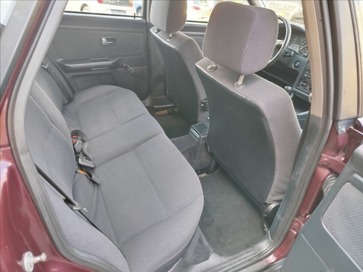 Audi 80 Sedan / Limuzína 2,0 l 66 kw