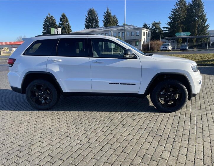 Jeep Grand Cherokee 40