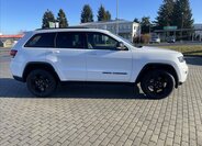 Jeep Grand Cherokee 40
