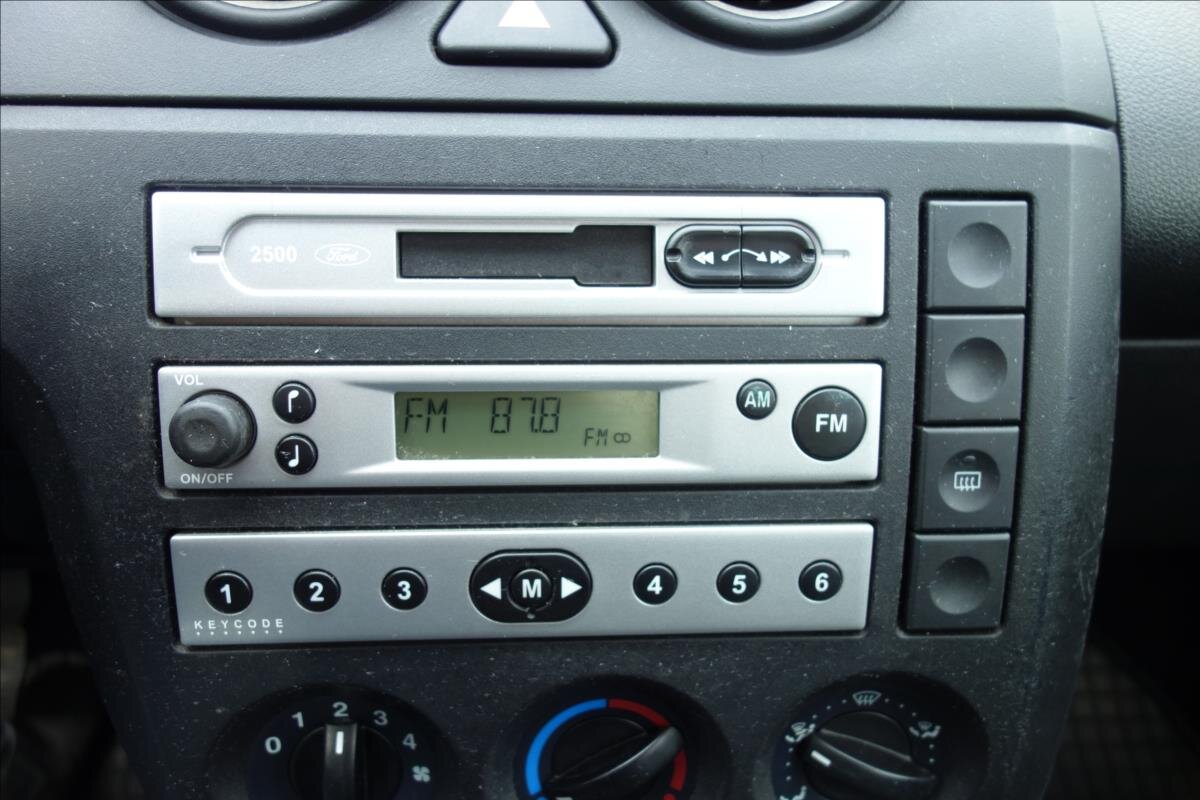 Ford Fiesta Hatchback 1,3 l 51 kw