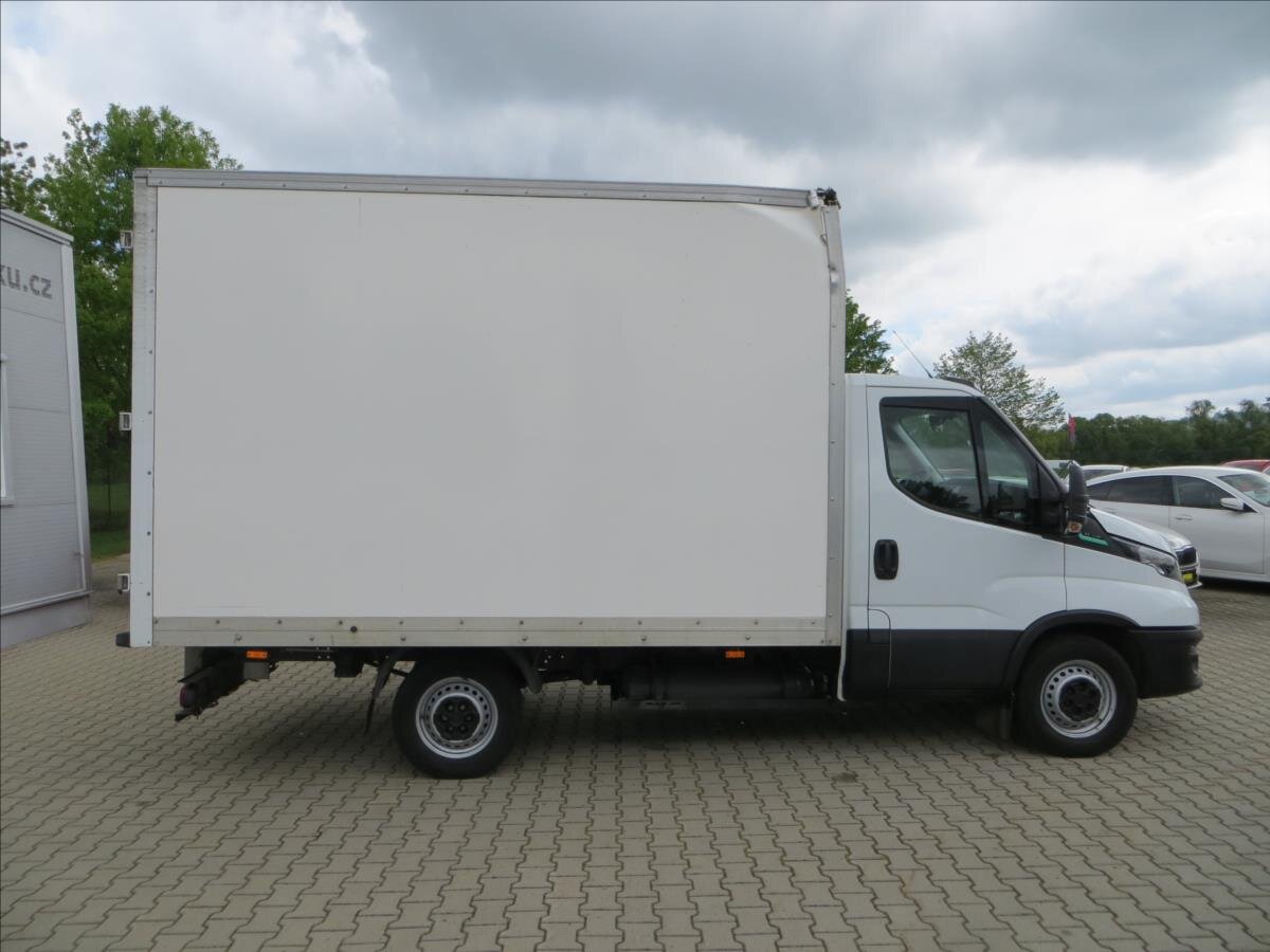 Iveco Daily Skříň 3,0 l 100 kw