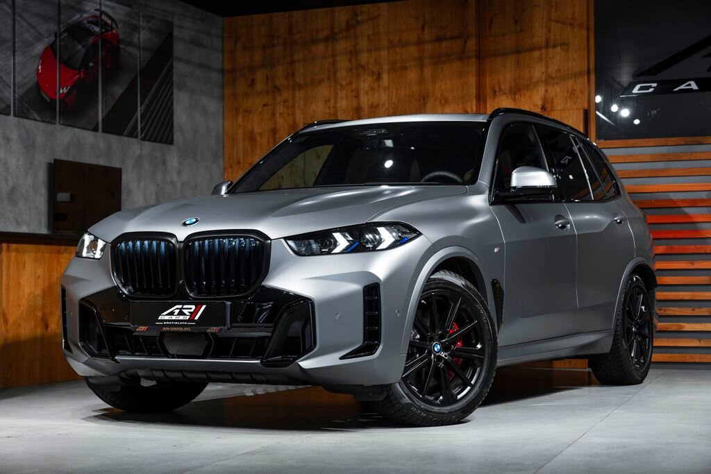 BMW X5 SUV 3,0 l 210 kw