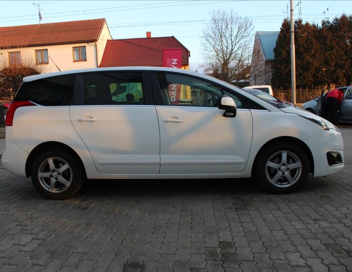 Peugeot 5008 MPV 1,6 l 84 kw