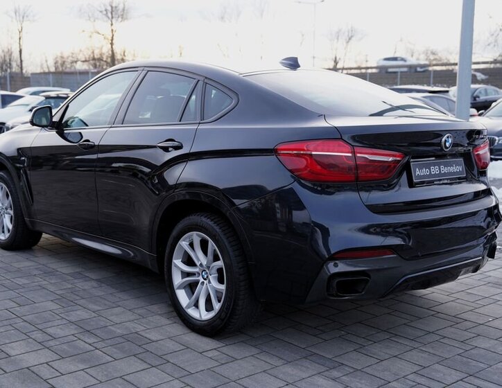 BMW X6 4