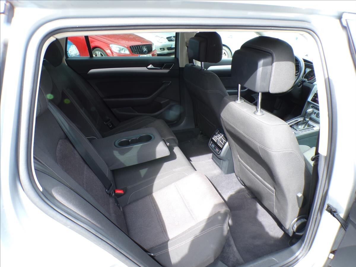 Volkswagen Passat Kombi 2,0 l 110 kw