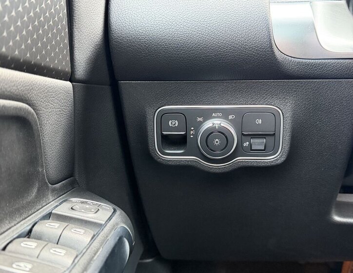 Mercedes-Benz GLB SUV / Terénní 2,0 l 85 kw